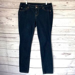 TORRID Dark Wash Skinny Jeans Size 15/16